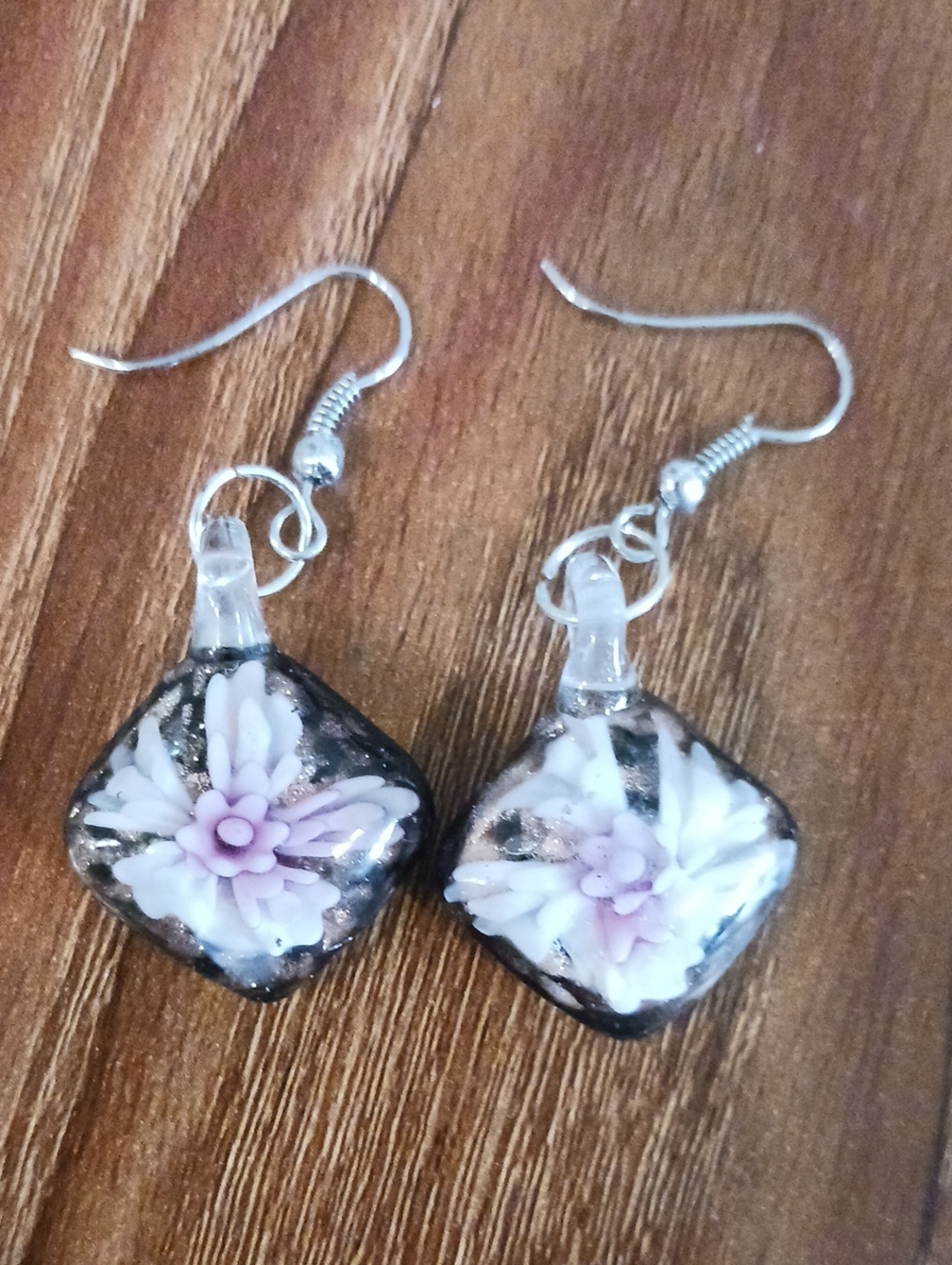 Glass Floral Dangle Earrings - White & Pink
